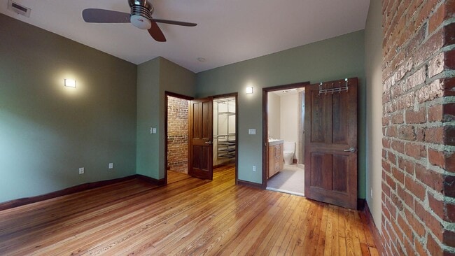 Building Photo - 1834 Ingleside Terrace NW