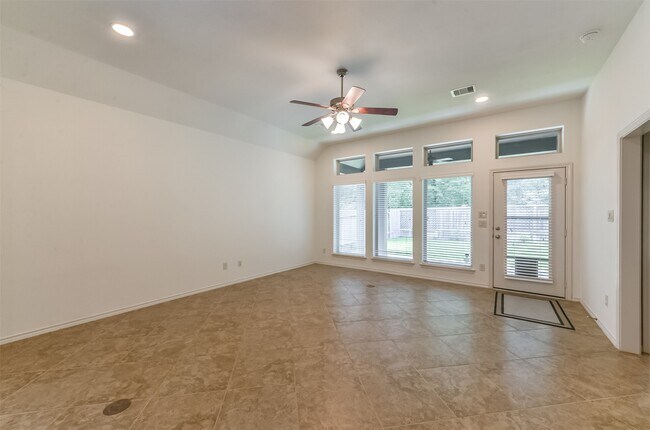 Building Photo - 248 Clementine Ct