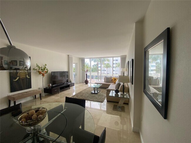 Building Photo - 10275 Collins Ave