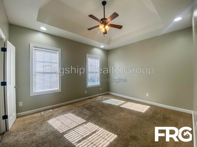 Building Photo - 101 Autumn Ridge Dr