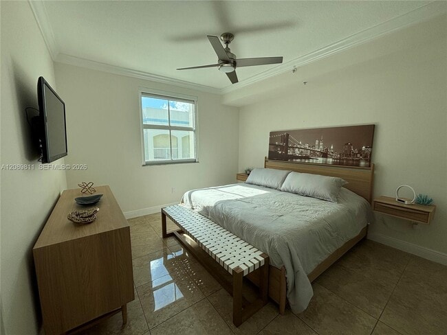 Building Photo - 9172 Collins Ave