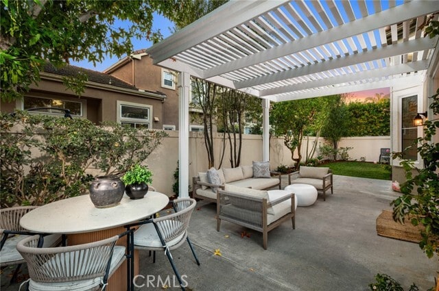 Building Photo - 20 Fecamp