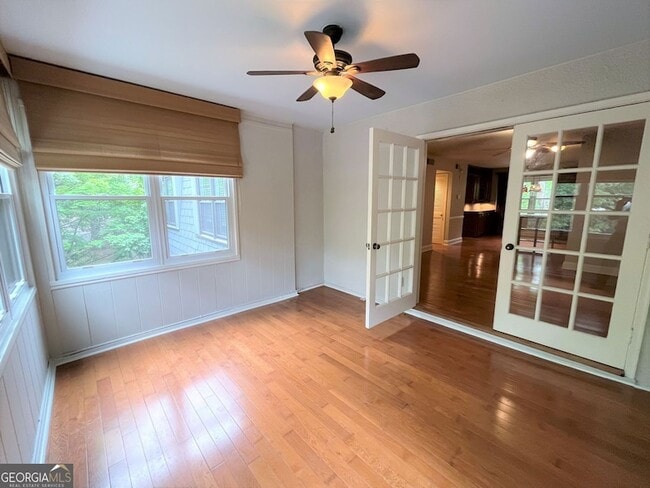 Building Photo - 82 Montre Square NW