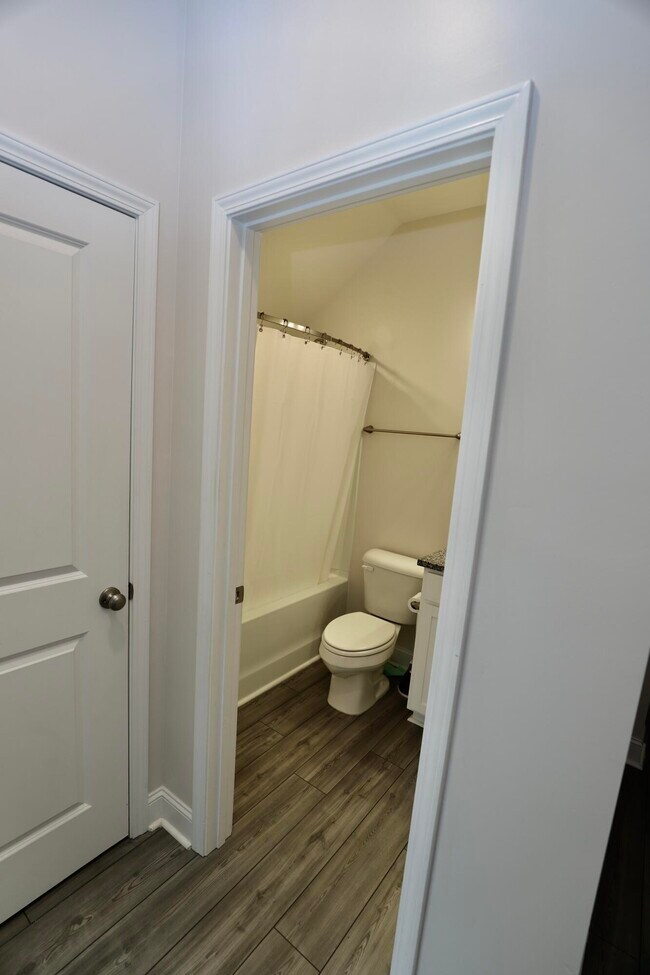 Building Photo - 870 Curlew Cir