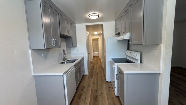 Building Photo - 1680 Barrus Ave