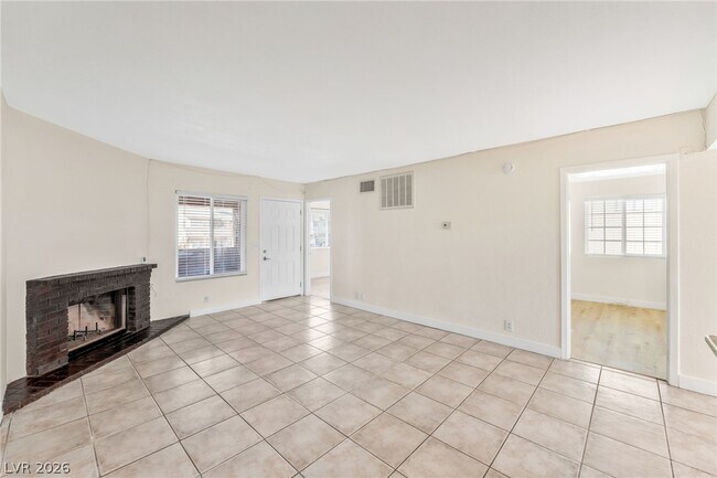 Building Photo - 6224 Yerba Ln