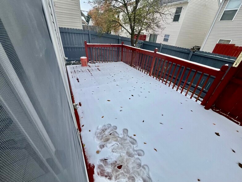 Building Photo - 506 Beals St