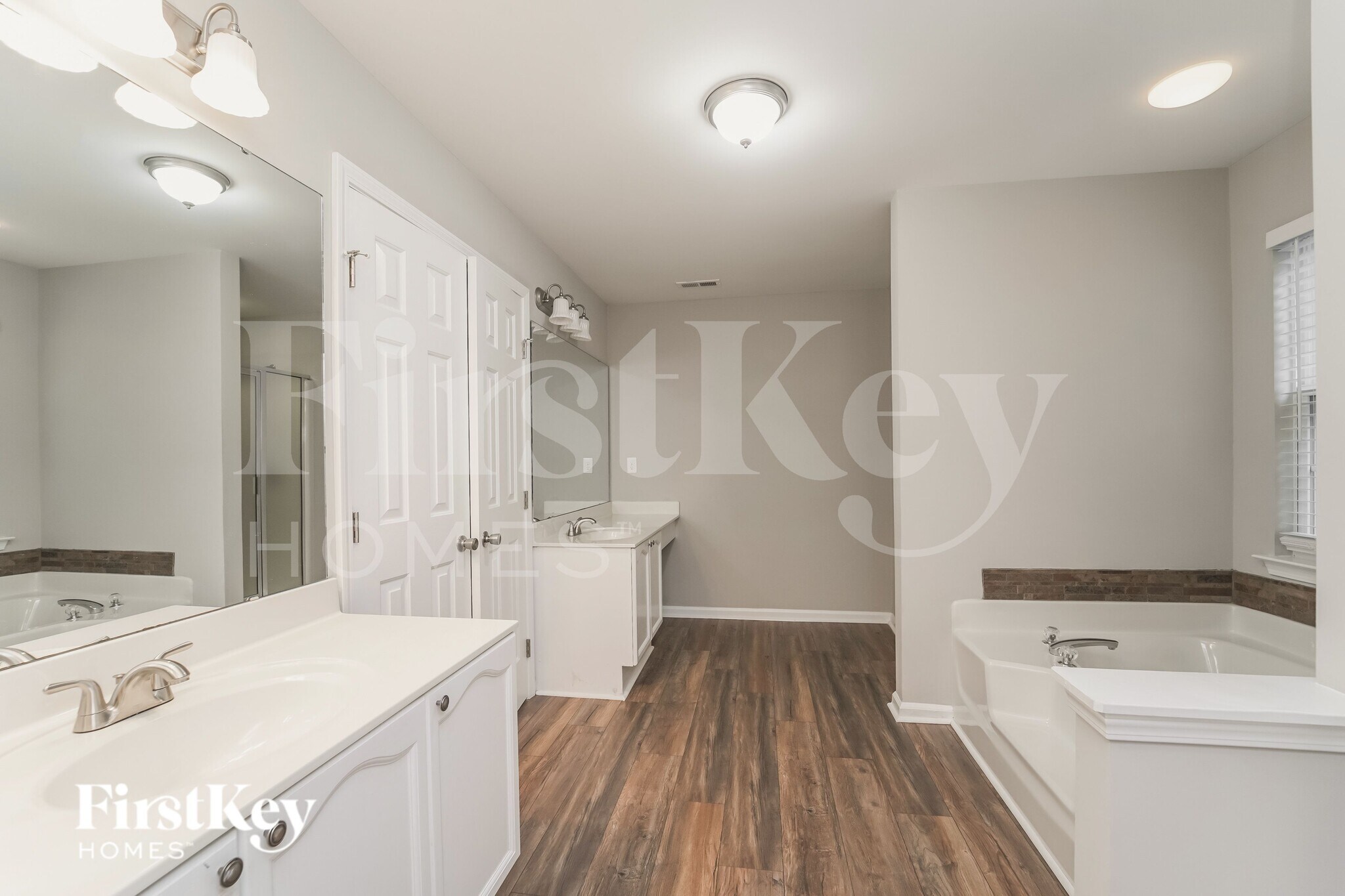 Building Photo - 13413 Edgetree Dr