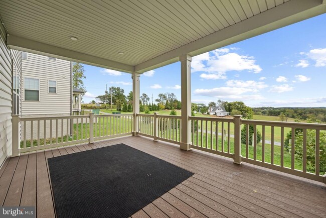 Building Photo - 7147 Starmount Ct