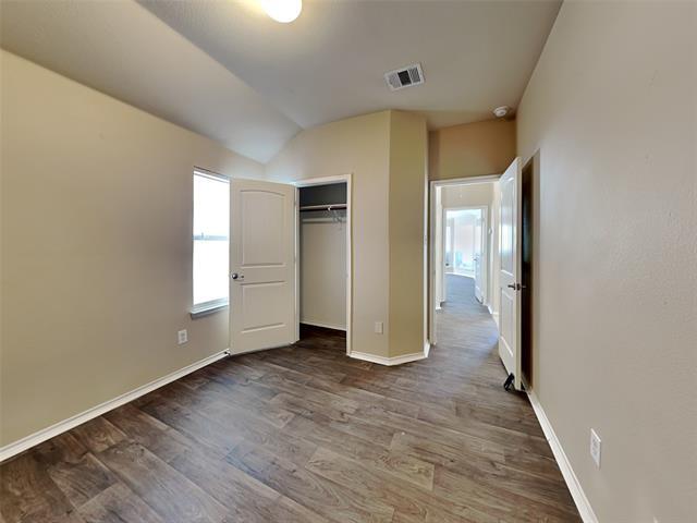 Building Photo - 1114 Bexar Ave