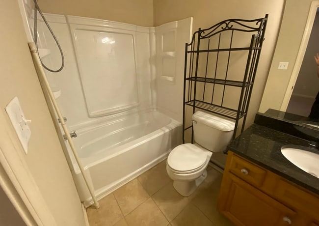 Building Photo - 4 BD/4.5 BA