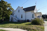 Building Photo - 719 W Jefferson St