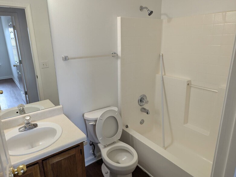 Building Photo - 932 Patty Cove