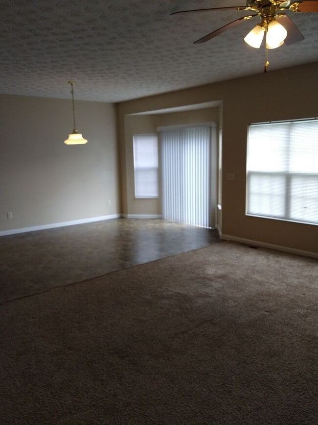 Building Photo - Your Next home is on a quiet cul-de-sac in Beavercreek!