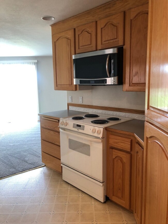 Building Photo - Beautiful 3 bedroom 2 bath in Kennewick of...