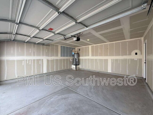 Building Photo - 2580 View Way