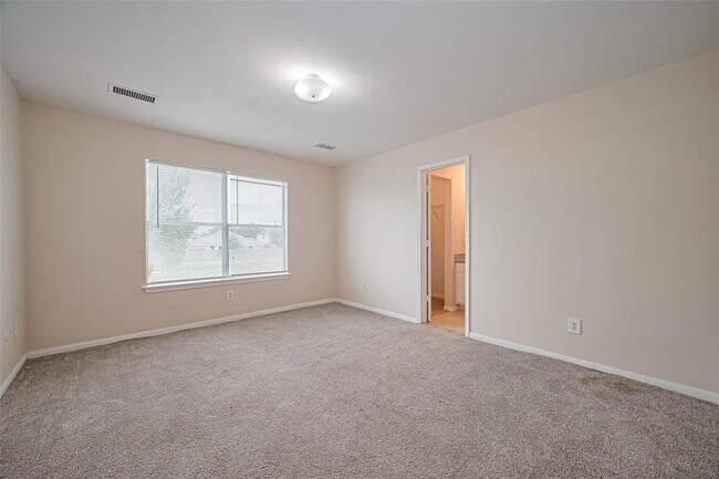 Building Photo - 7203 River Pines Dr