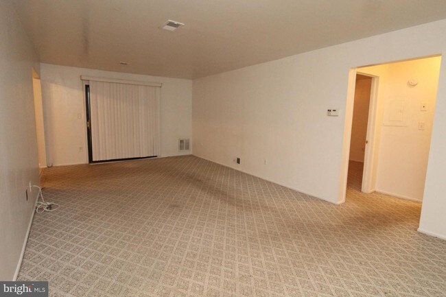 Building Photo - 417 Sharon Garden Ct