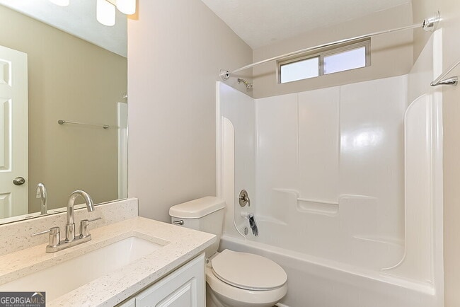 Building Photo - 210 Coldsprings Ct