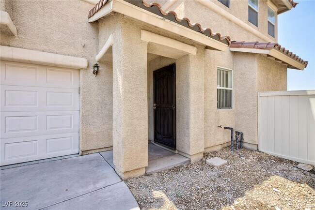 Building Photo - 7859 Windhamridge Dr