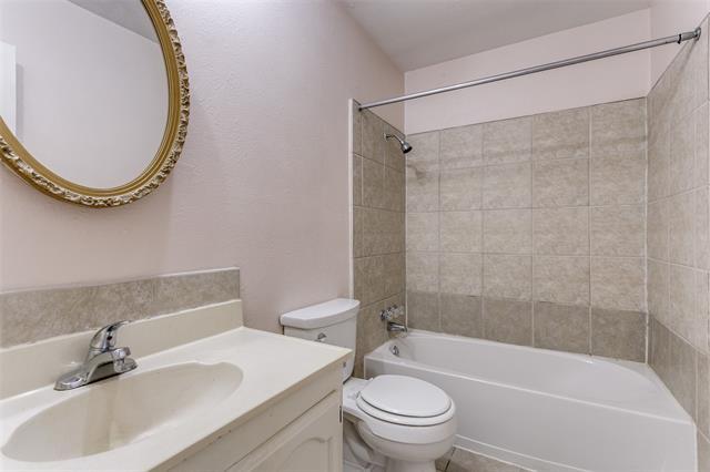 Building Photo - 410 Cambria Dr