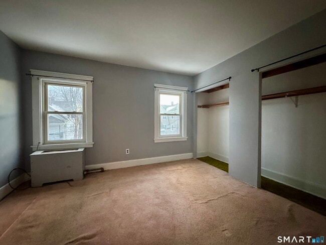 Building Photo - 45 Ives St