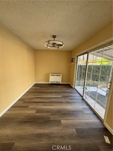 Building Photo - 921 Carob Way