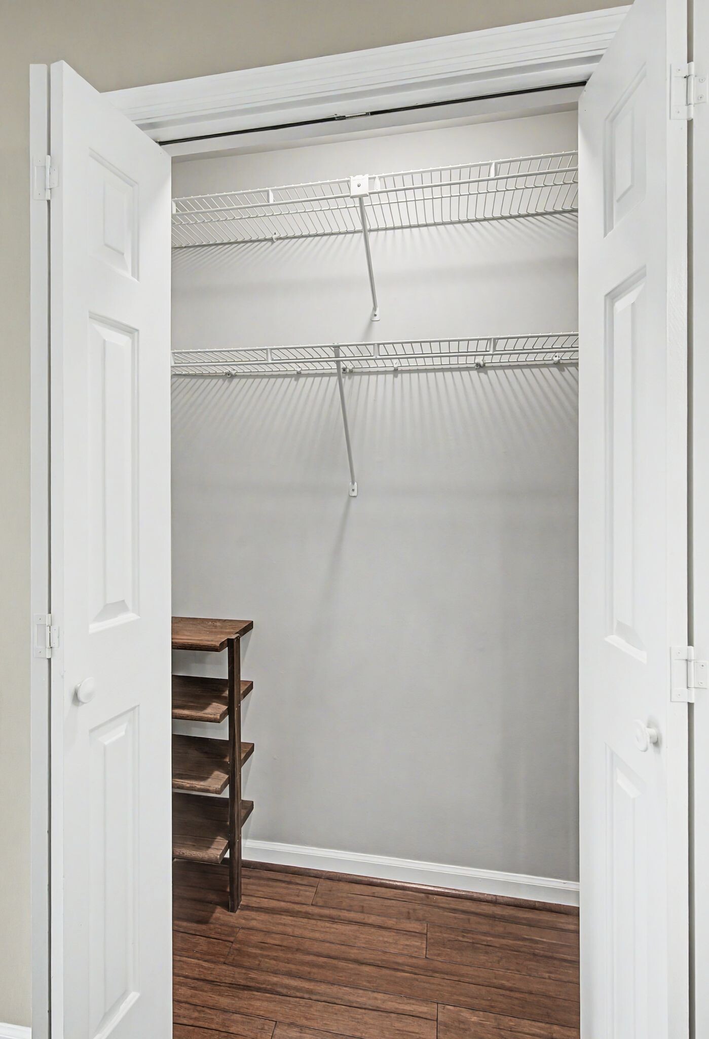 Building Photo - 265 Hillsboro Pl