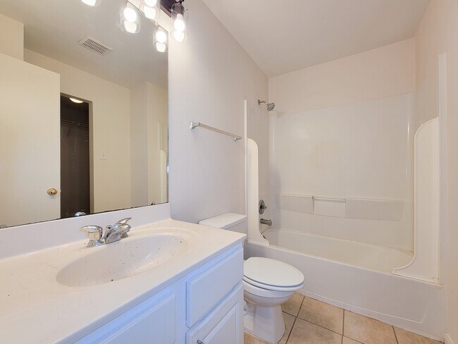 Building Photo - 11810 Rolling Stream Dr