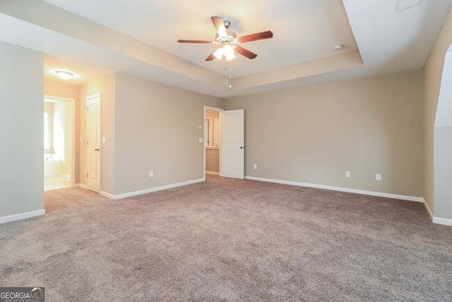Building Photo - 15 Fieldcrest Dr