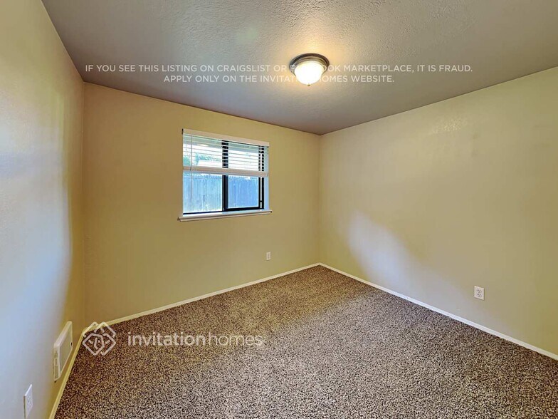 Building Photo - 2414 117th Ave NE