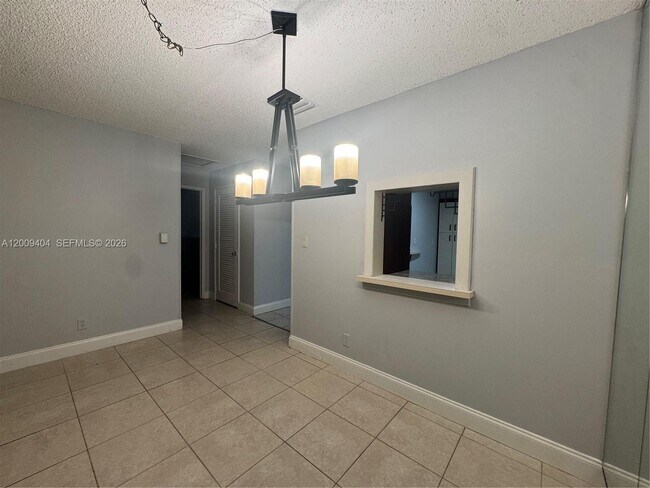 Building Photo - 1140 NW 85th Ave