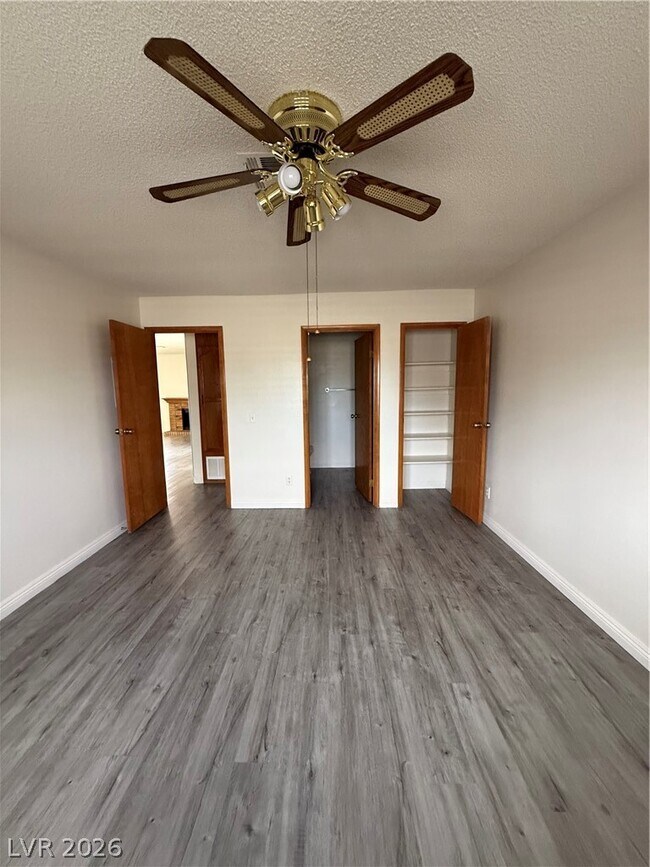 Building Photo - 6687 W Tropicana Ave