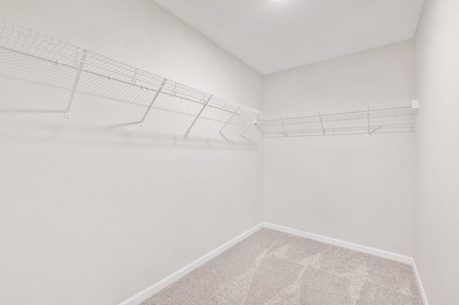 Building Photo - Luxurious 3-Bedroom Townhome Living in the...