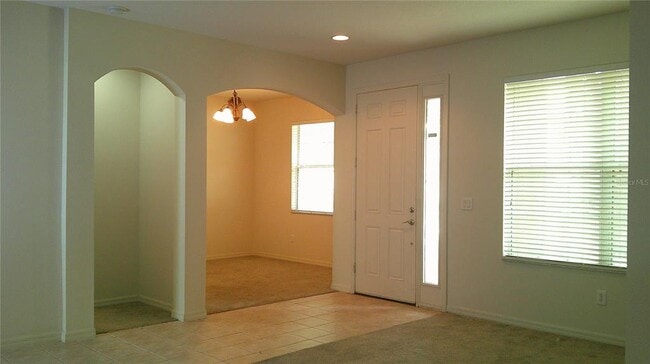 Building Photo - 609 Cedar Waxwing Dr