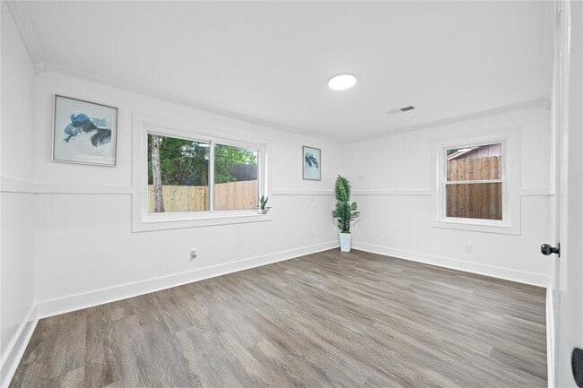 Building Photo - 1206 Timber Ln
