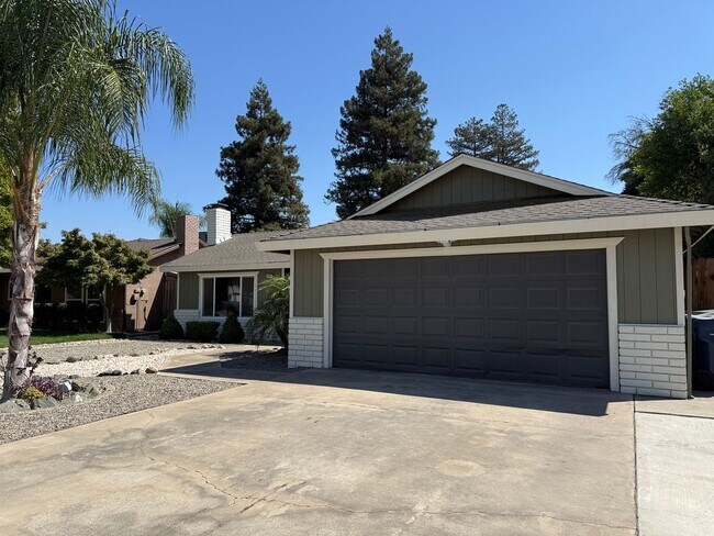 Building Photo - 1460 Berry Dr