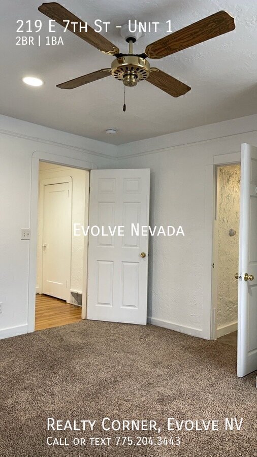 Building Photo - 219 E 7th St