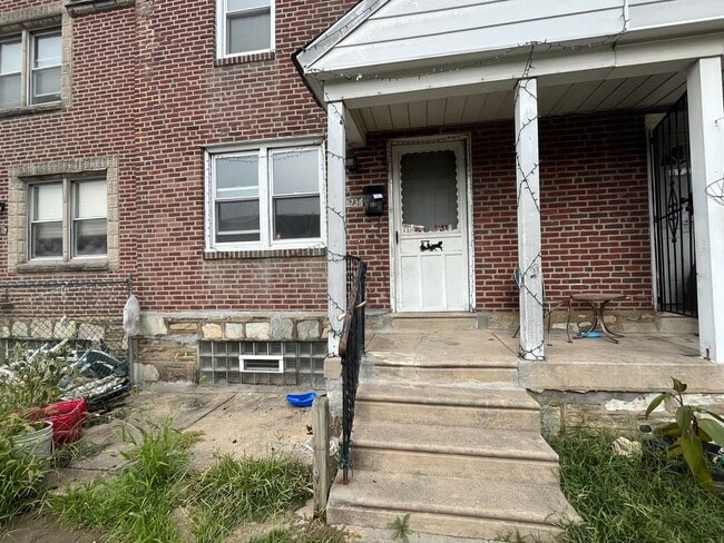 Primary Photo - 6734 Sylvester St