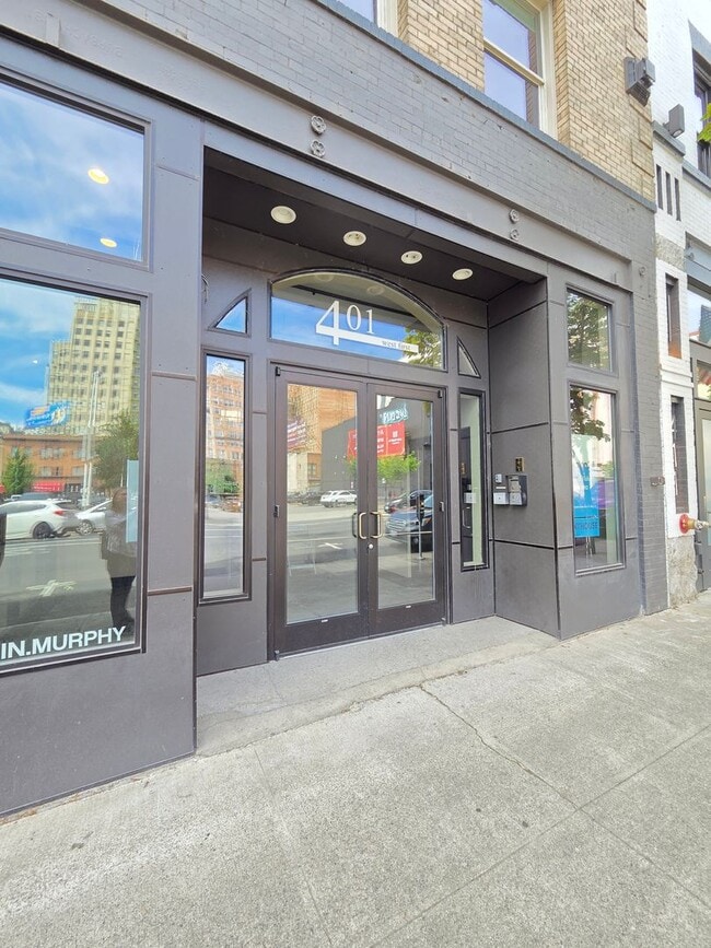 Building Photo - 401 W 1st Ave