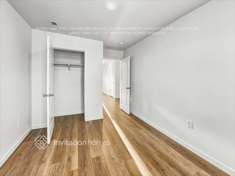 Building Photo - 289 S Uriah St