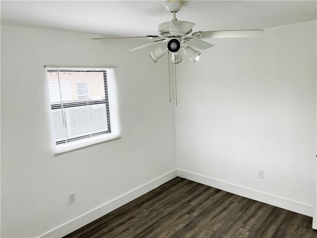 Building Photo - 1135 NW 127th St