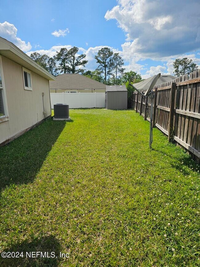 Building Photo - 1276 Winding Brook Court