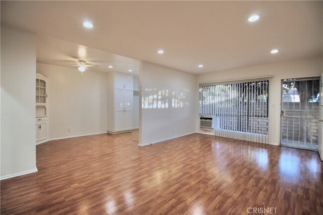 Building Photo - 3815 W Verdugo Ave