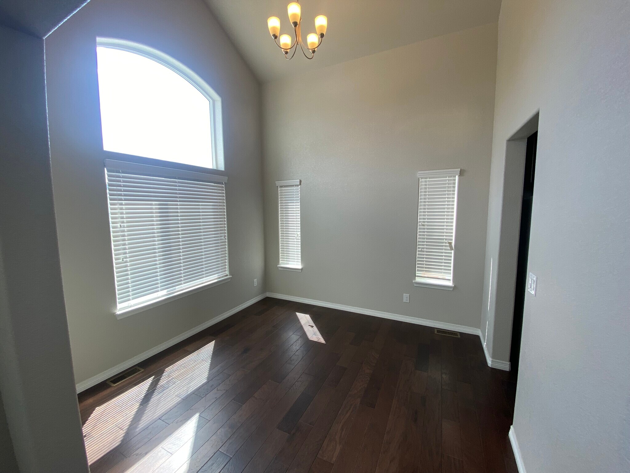 Building Photo - 6834 Mandan Dr