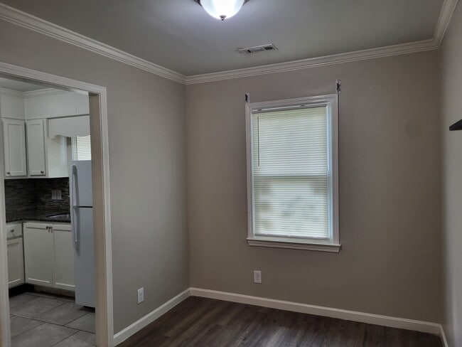 Building Photo - 3107 Andros Dr SW