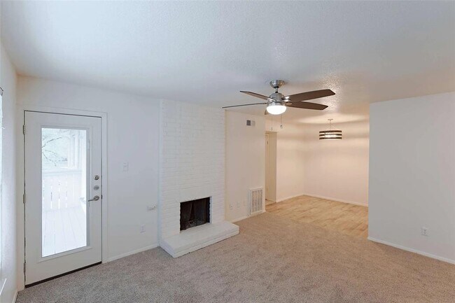 Building Photo - 8405 Bent Tree Rd