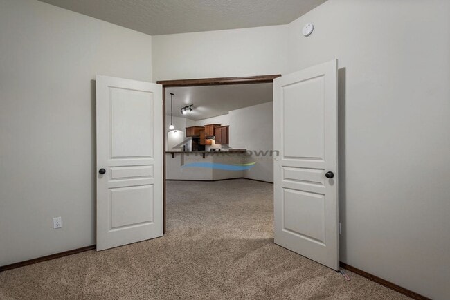 Building Photo - Stunning 3 Bedroom 2 Bath Home in The Landings!