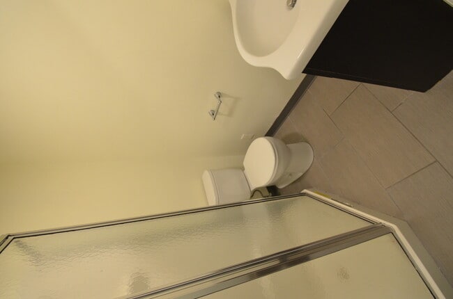 Building Photo - 1050 Hancock St