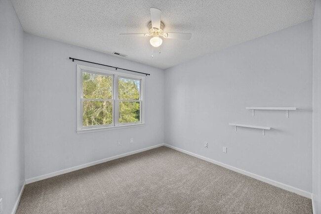 Building Photo - Welcome to Riverwood Estates!